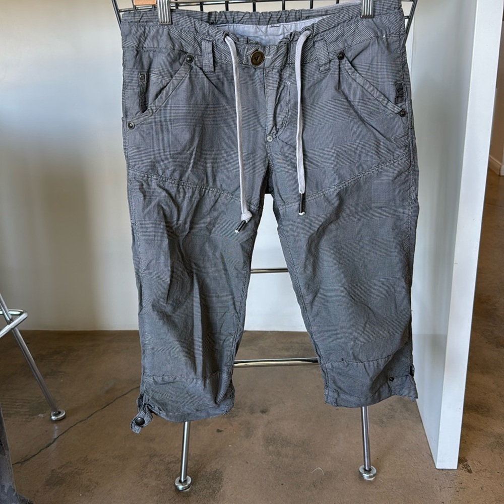 G-STAR RAW Crop pants. Great herringbone plaid pattern. Size 27